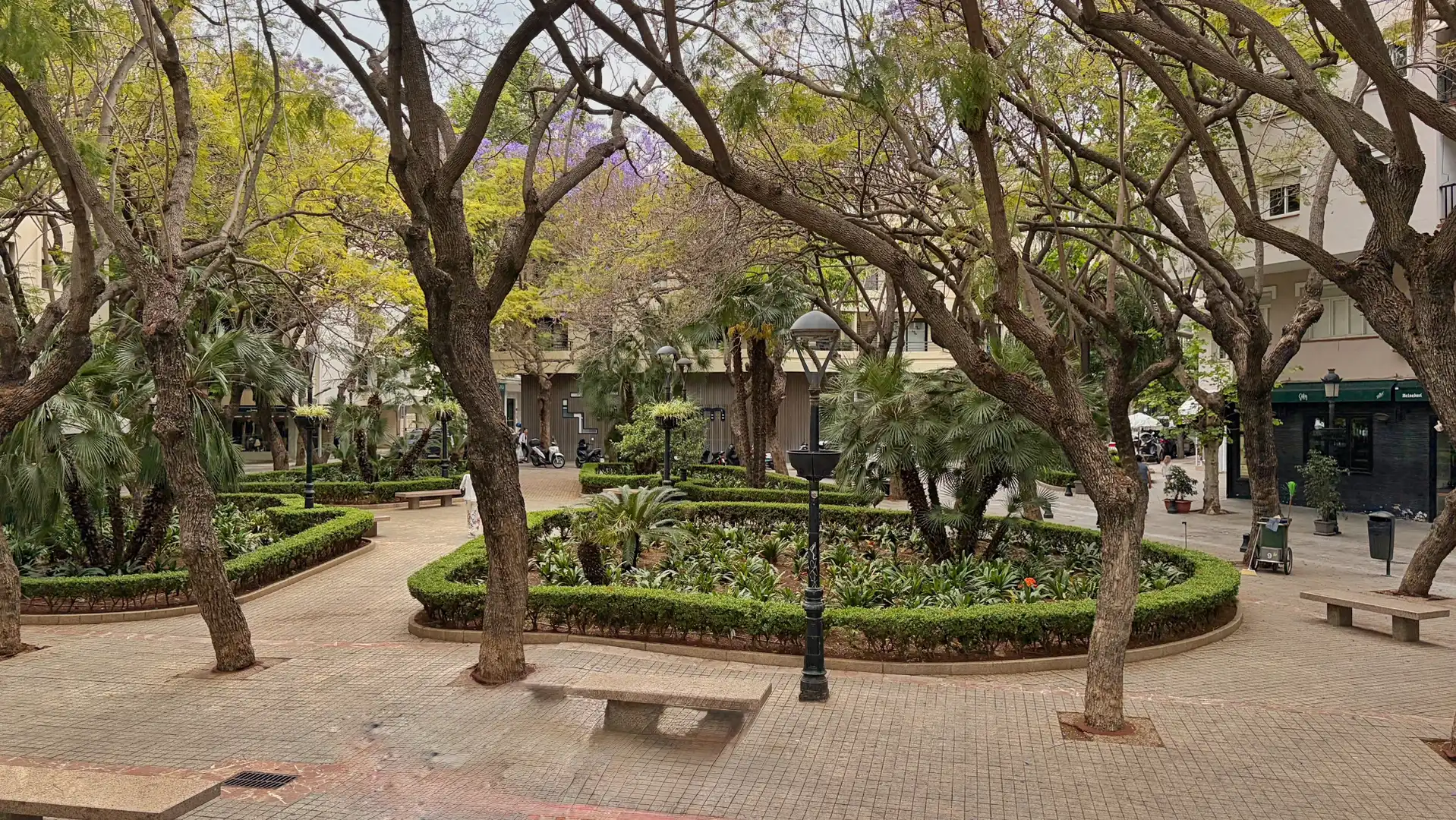 Exterior view of Flat for sale in Marbella  with Terrace, Oven and Washing machine