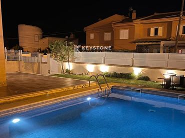 Villa mit Pool zur Miete in de Núñez de Balboa