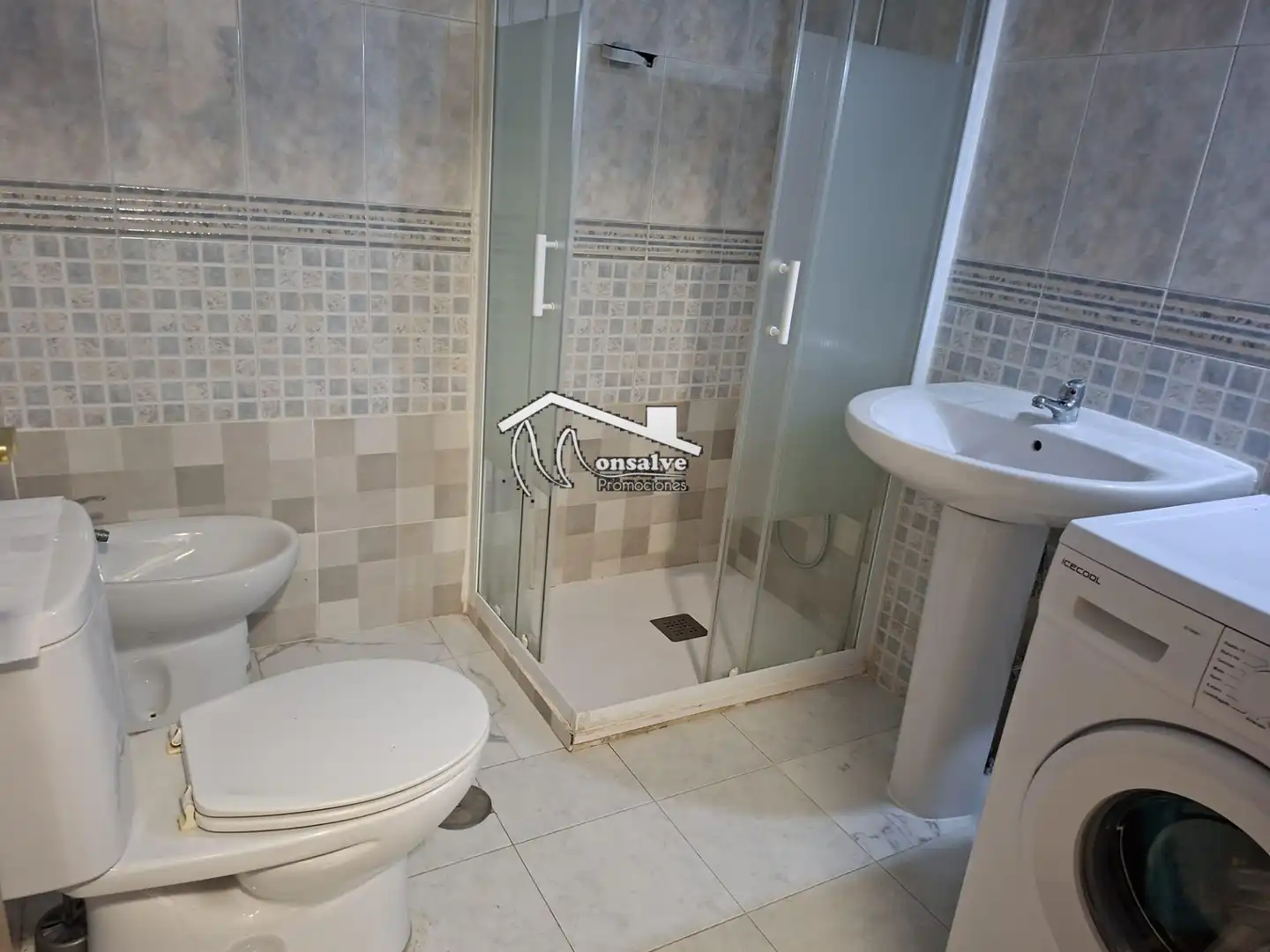 Bany de Apartament de lloguer en Yeles amb Aire condicionat, Calefacció i Forn