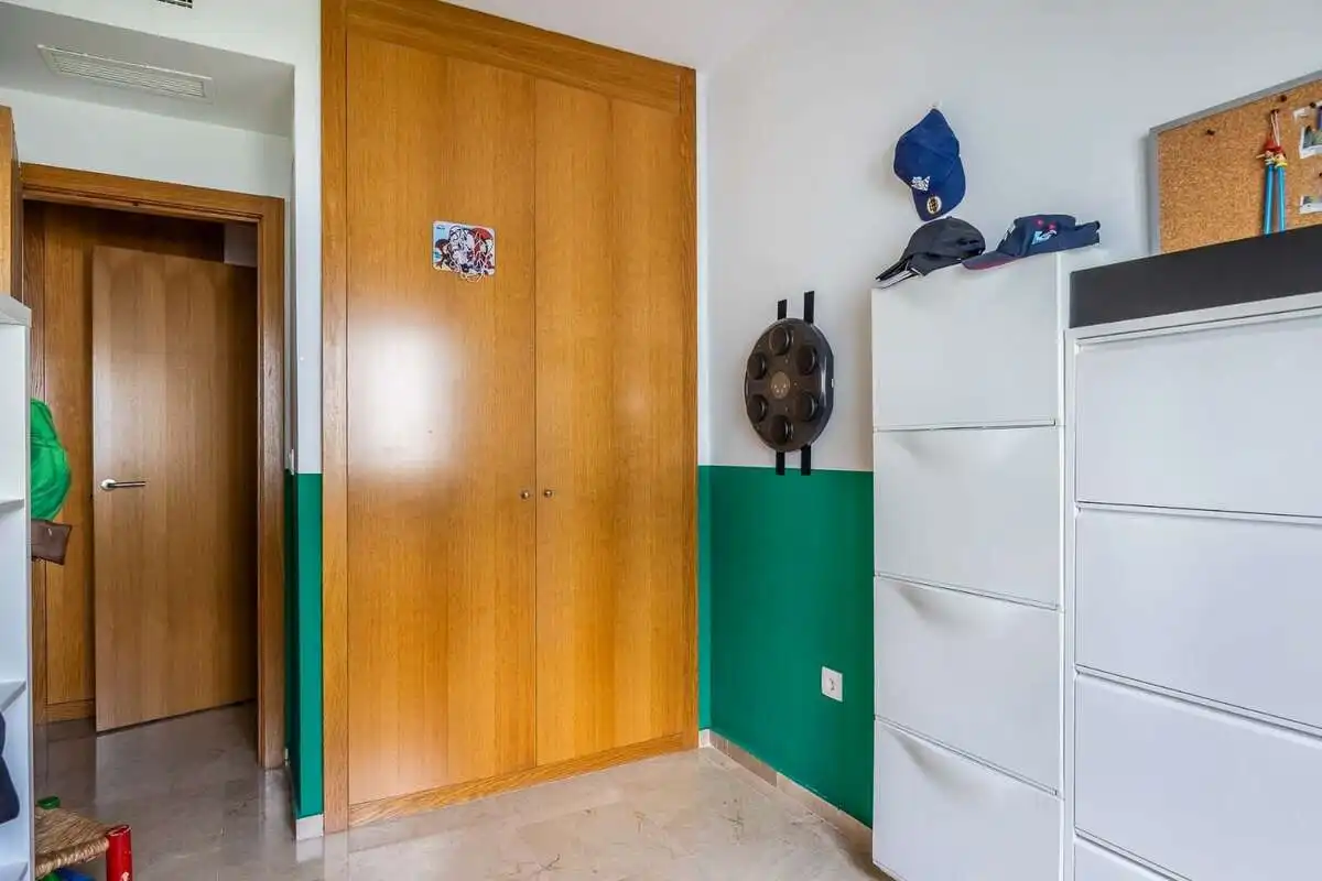 Flat for sale in Sevilla  with Air Conditioner, Heating and Storage room