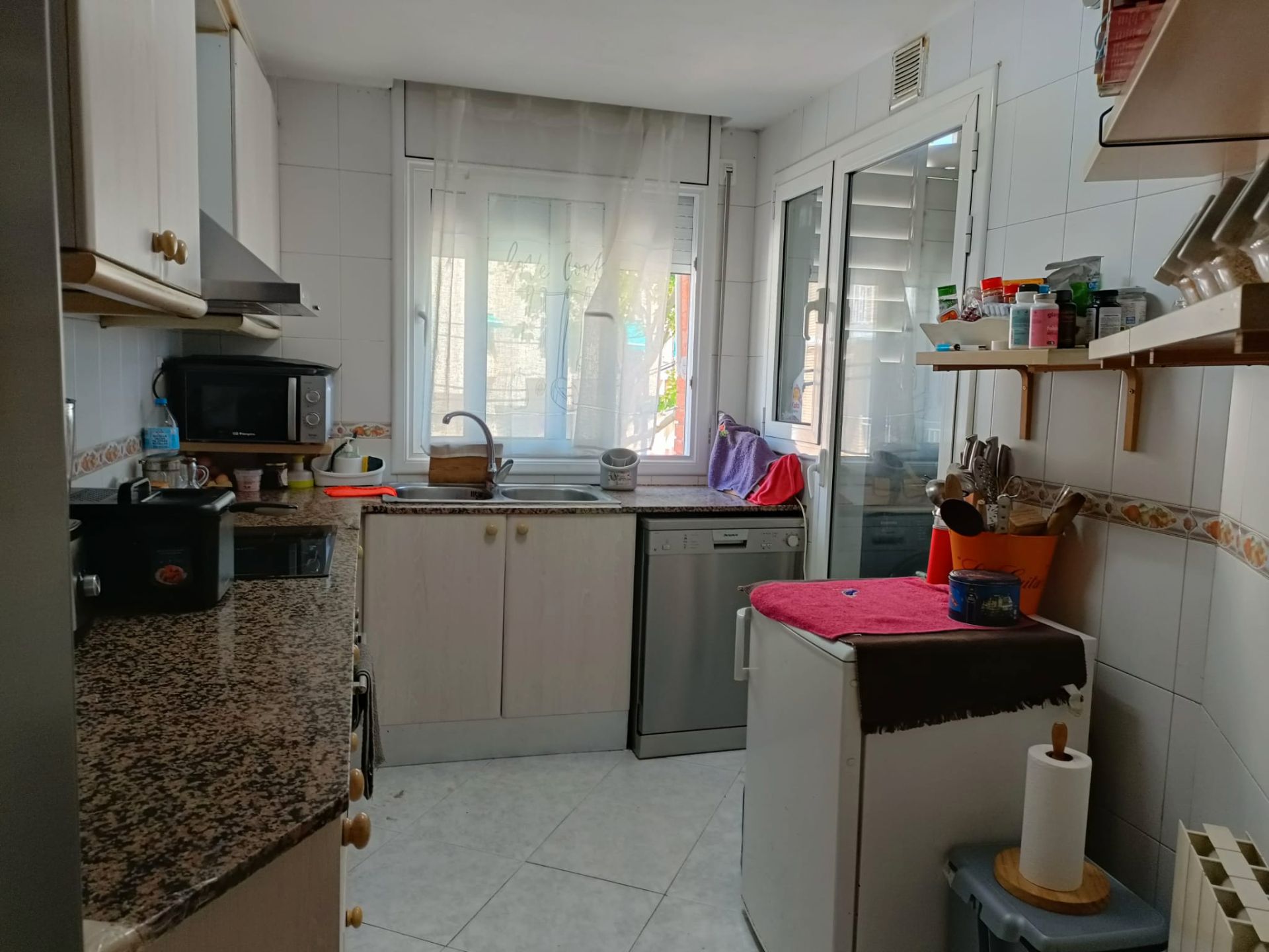 Kitchen of Flat for sale in Rubí  with Air Conditioner, Heating and Oven