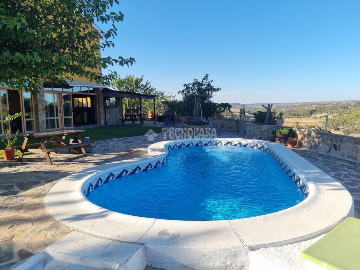 Piscina de Casa o xalet en venda en Valdelaguna