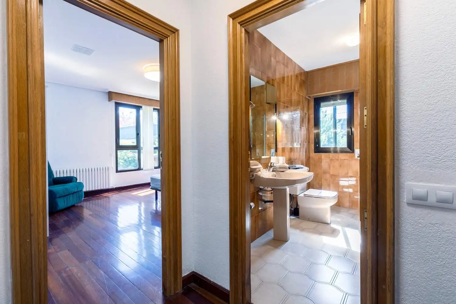Bany de Casa o xalet en venda en Jaca amb Calefacció, Jardí privat i Terrassa