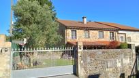 Exterior view of Single-family semi-detached for sale in Bárcena de Cicero  with Terrace