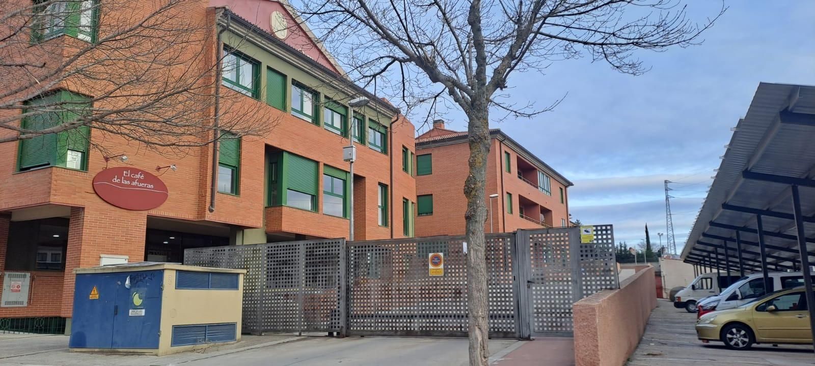 Oficina en venda a La Lastrilla