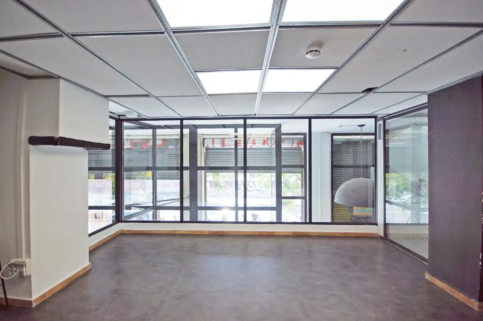 Business premises for sale in Calle Pallars 73, imagen 45