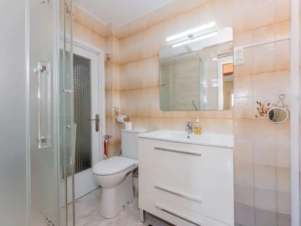 Bany de Apartament en venda en Barcelona