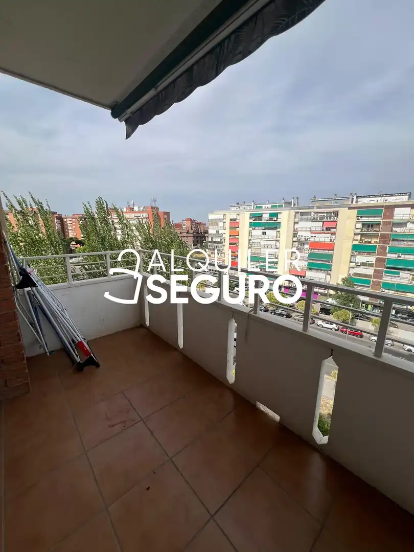 Terraza de Piso de alquiler en Madrid con Calefacción y Amueblado