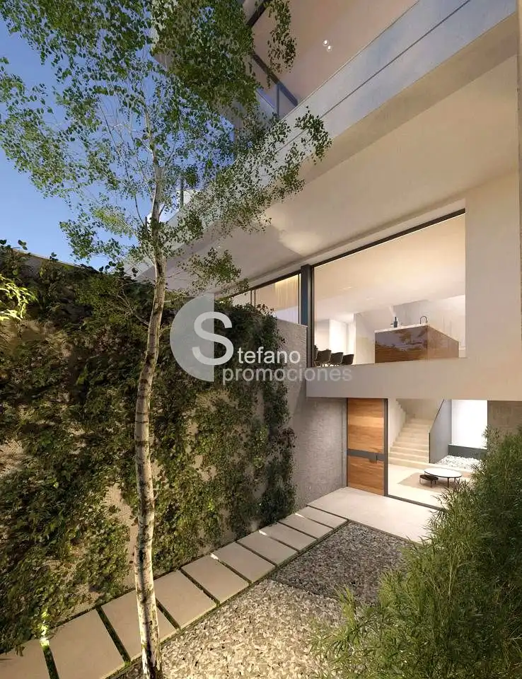 Terrassa de Casa o xalet en venda en Málaga amb Aire condicionat, Calefacció i Jardí privat