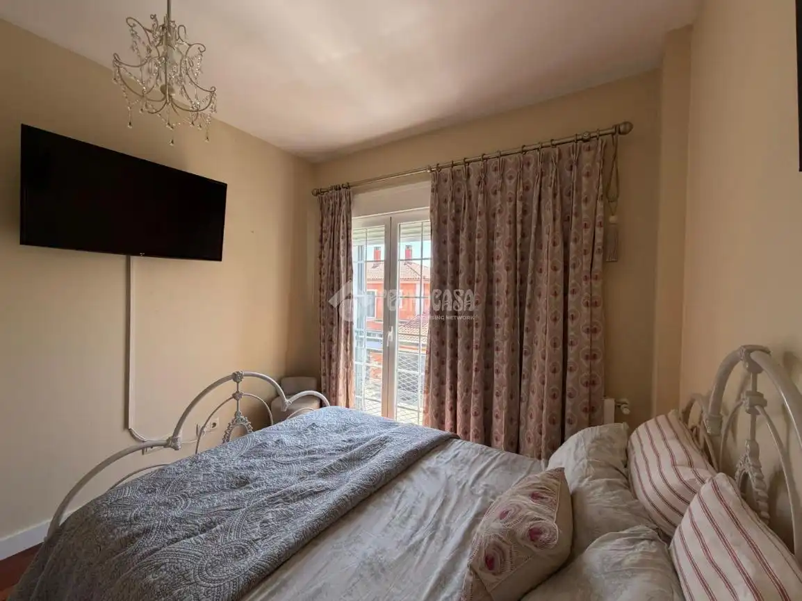 Bedroom of Detached homes for sale in San Agustín del Guadalix  with Air Conditioner, Heating and Private garden