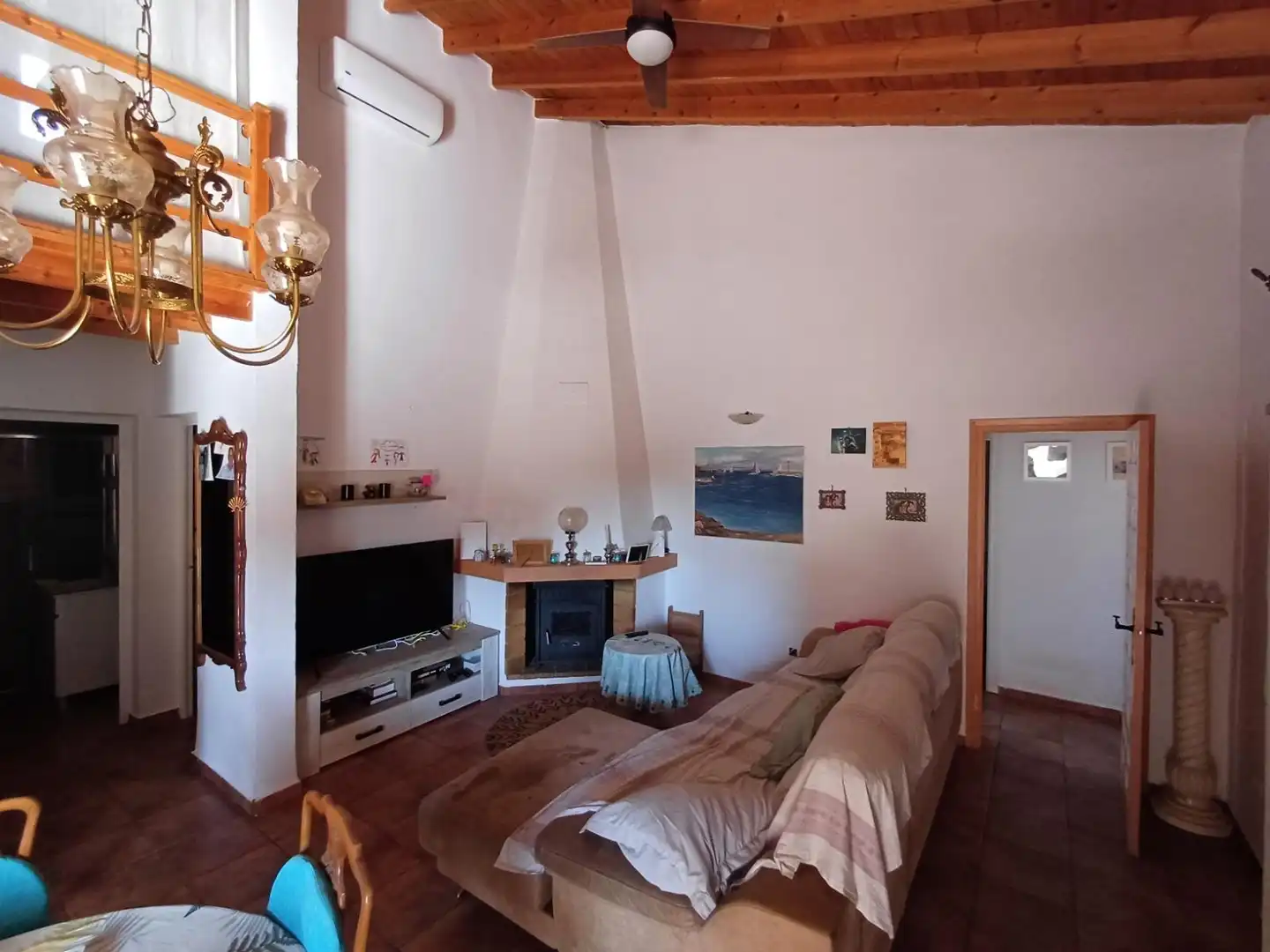 Sala d'estar de Casa o xalet de lloguer en Águilas amb Aire condicionat, Jardí privat i Piscina