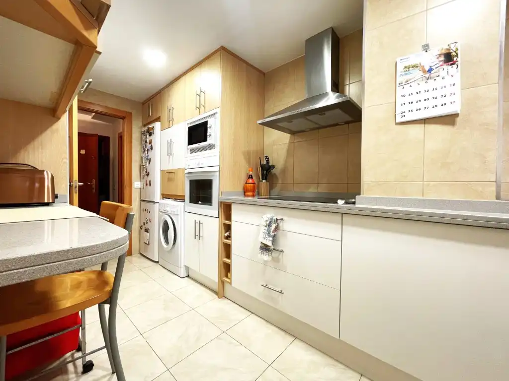 Kitchen of Flat for sale in Benicasim / Benicàssim  with Air Conditioner, Oven and Washing machine