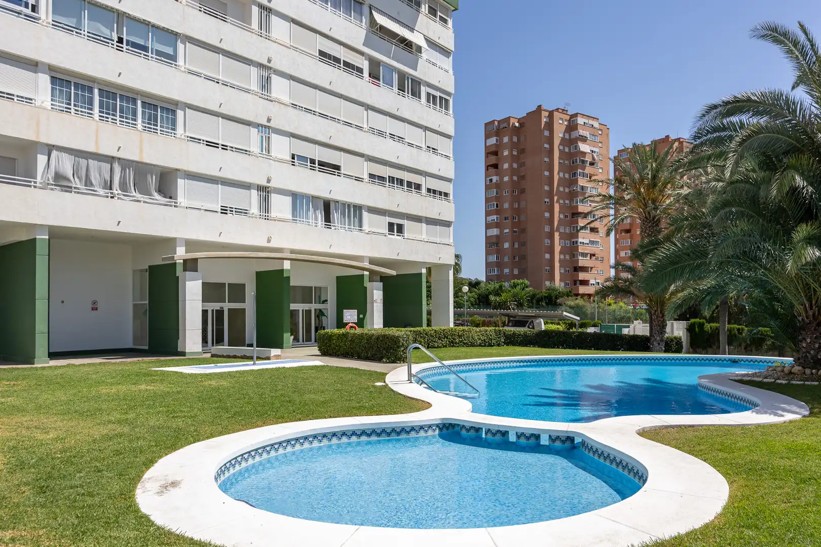 Piscina de Piso en venta en Finestrat con Trastero, Piscina y Amueblado