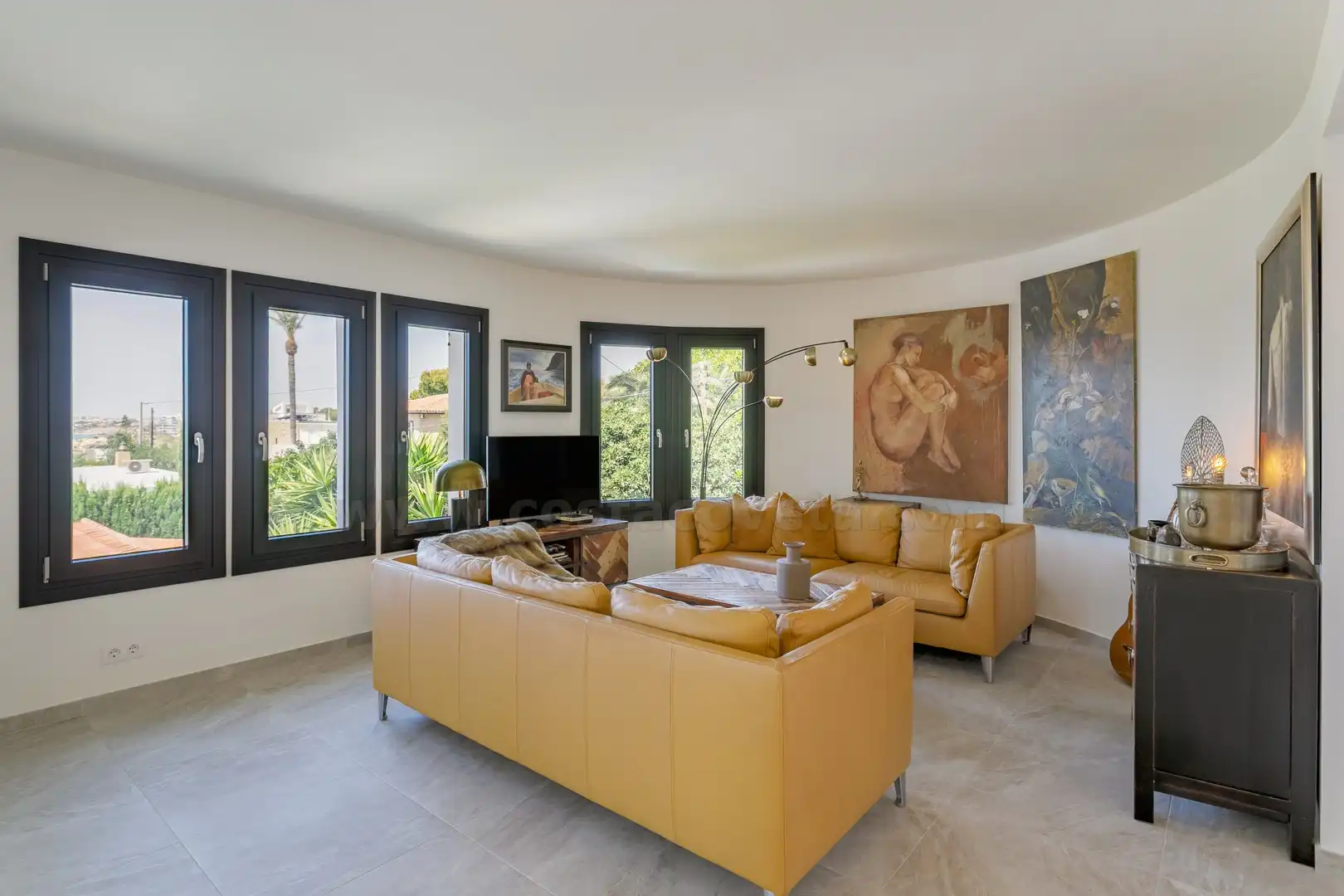 Sala d'estar de Casa o xalet en venda en El Campello amb Aire condicionat, Jardí privat i Terrassa