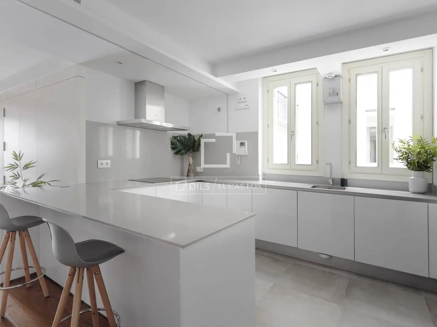 Küche von Wohnung zur Miete in Madrid mit Klimaanlage, Heizung und Parkett