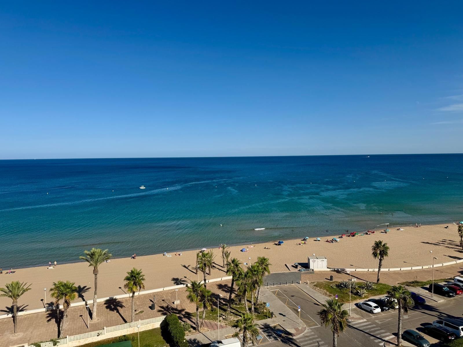 Vista exterior de Apartamento de alquiler en Alicante / Alacant con Aire acondicionado y Piscina comunitaria
