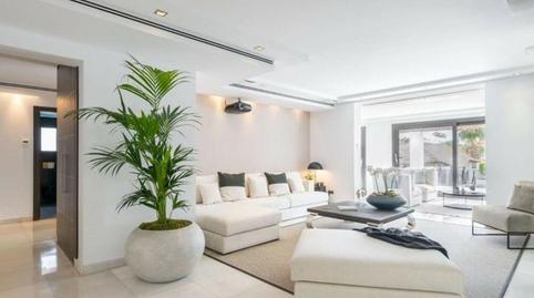 Foto 2 de Casa o xalet de lloguer a Las Brisas, Málaga