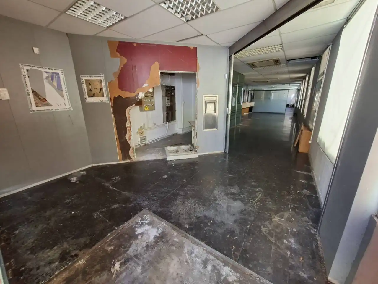 Local comercial en venta en Calle PLAZA DE LA VILA