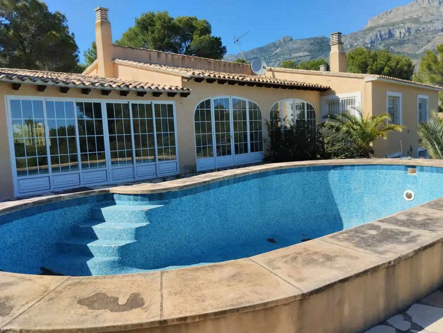Villa con piscina in vendita a Altea la Vella