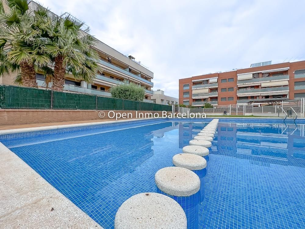 Swimming pool of Duplex for sale in Cunit  with Air Conditioner, Heating and Terrace