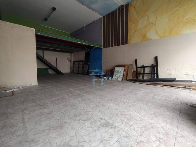 Local comercial en Alquiler en Sardoma - Castrelos