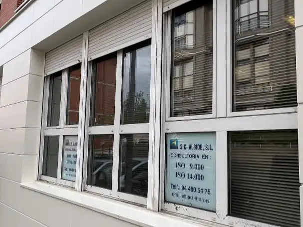 Vista exterior de Oficina de alquiler en Leioa con Amueblado