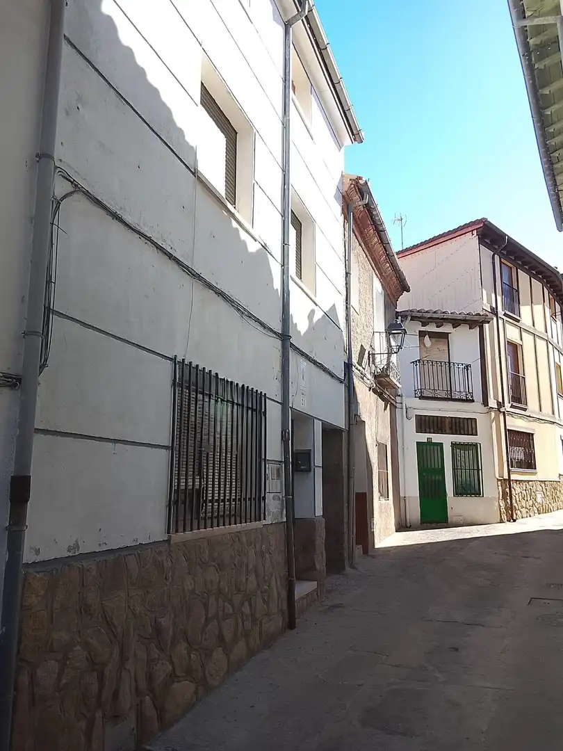 Exterior view of Houses for sale in Candeleda