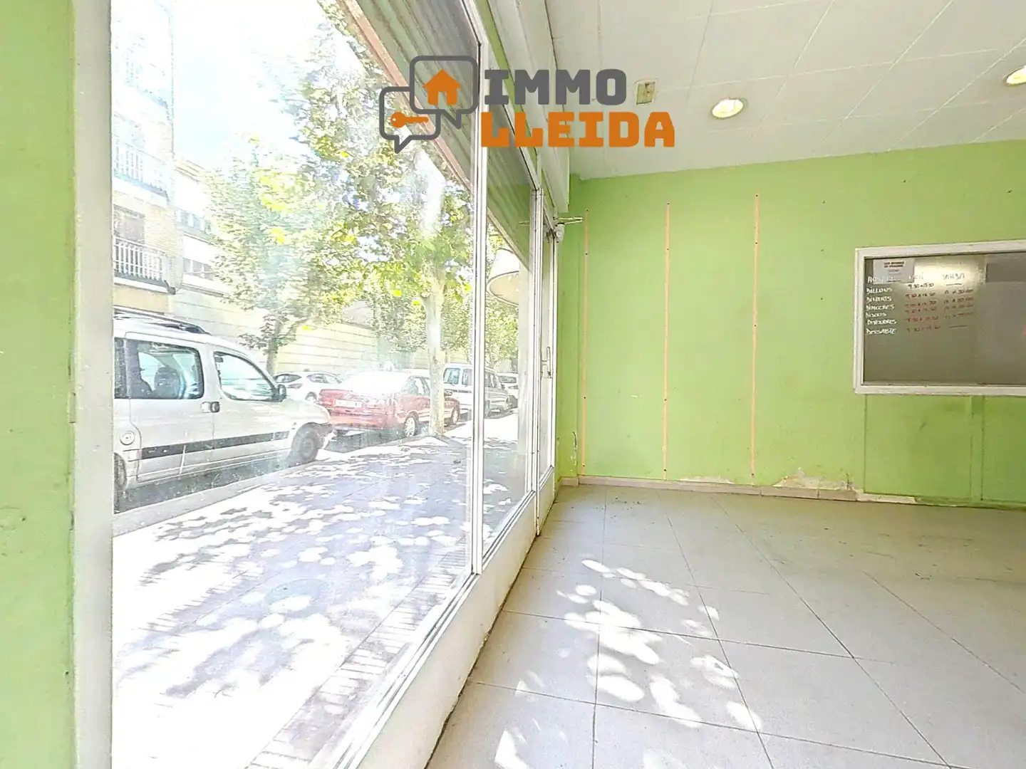 Vista exterior de Local de lloguer en Balaguer, Lleida