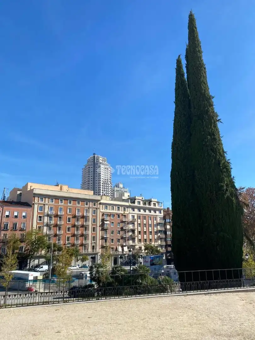 Exterior view of Flat for sale in Madrid  with Heating
