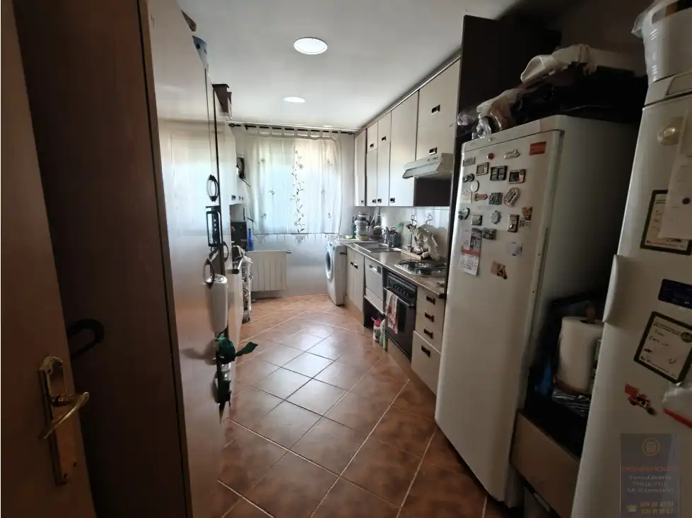 Kitchen of Houses for sale in Casarrubios del Monte  with Terrace and Furnished