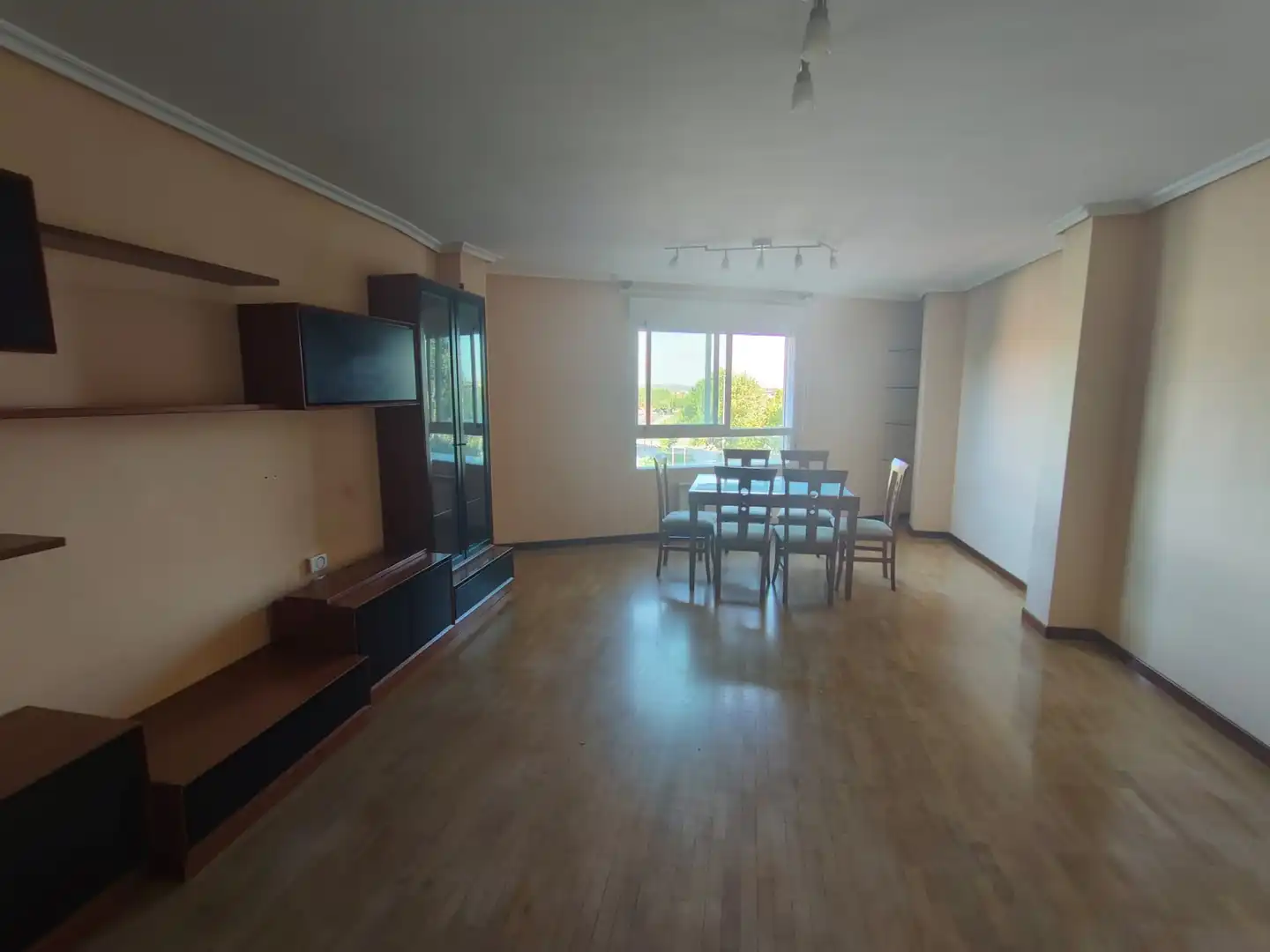 Dining room of Flat for sale in Cistérniga  with Heating, Parquet flooring and Terrace