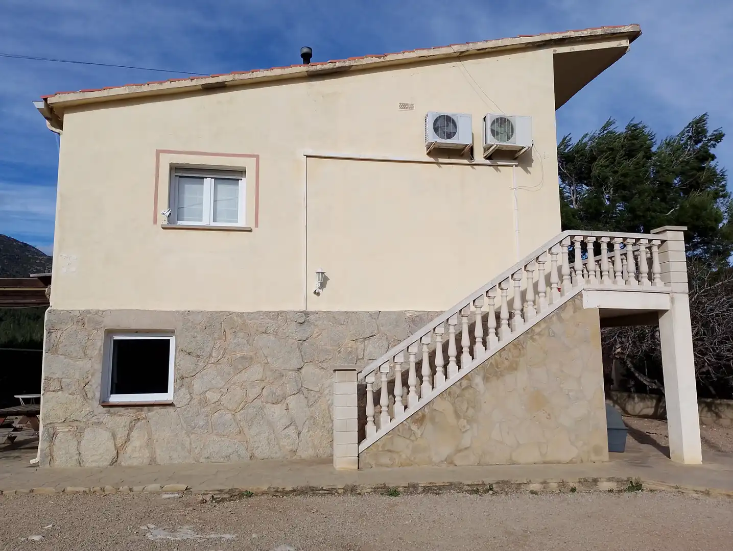 Vista exterior de Casa o xalet en venda en Pratdip amb Aire condicionat, Calefacció i Jardí privat