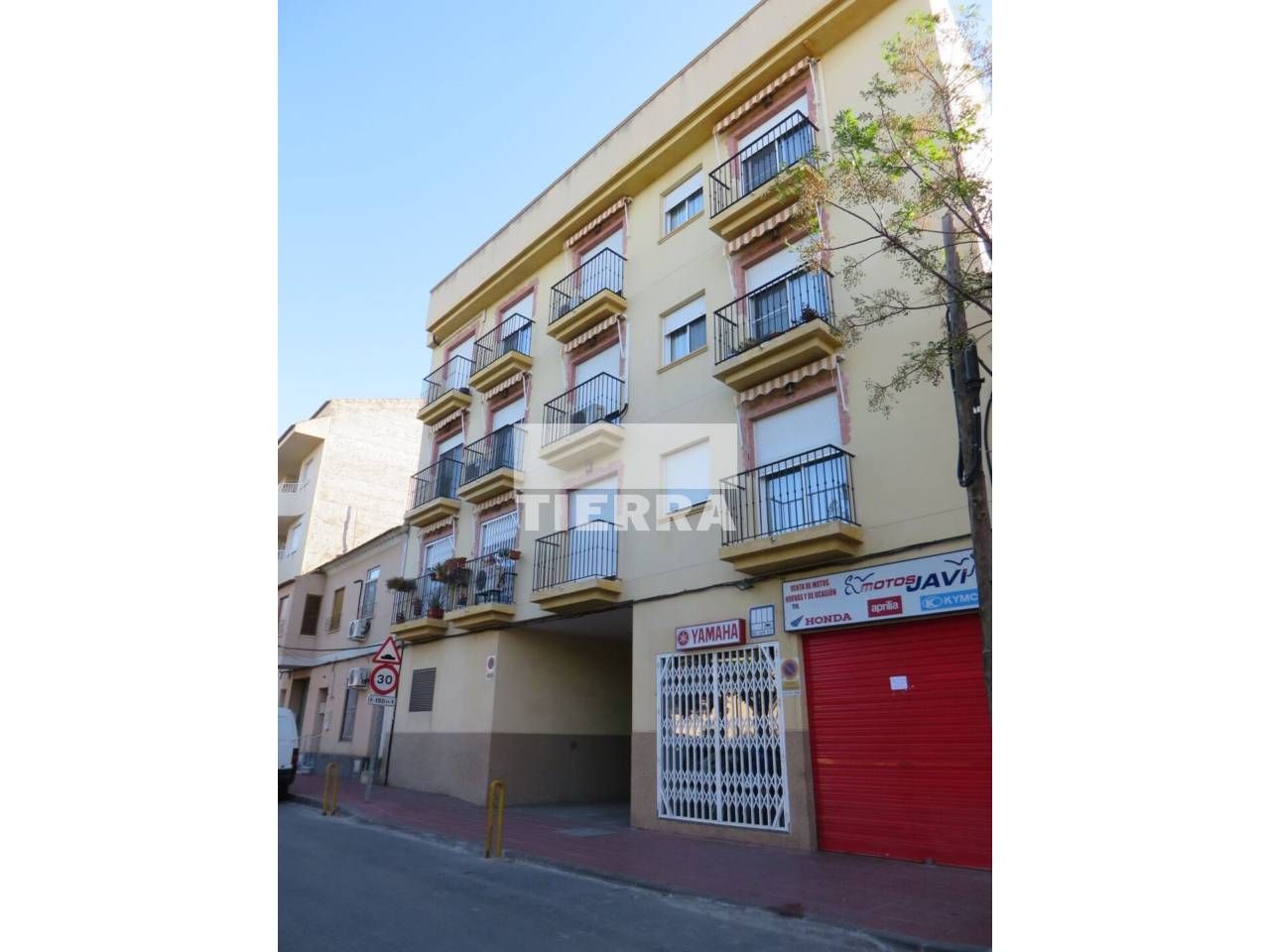 Vista exterior de Piso en venta en  Murcia Capital