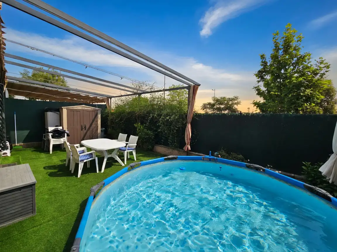Piscina de Piso en venta en Parla con Aire acondicionado, Calefacción y Jardín privado