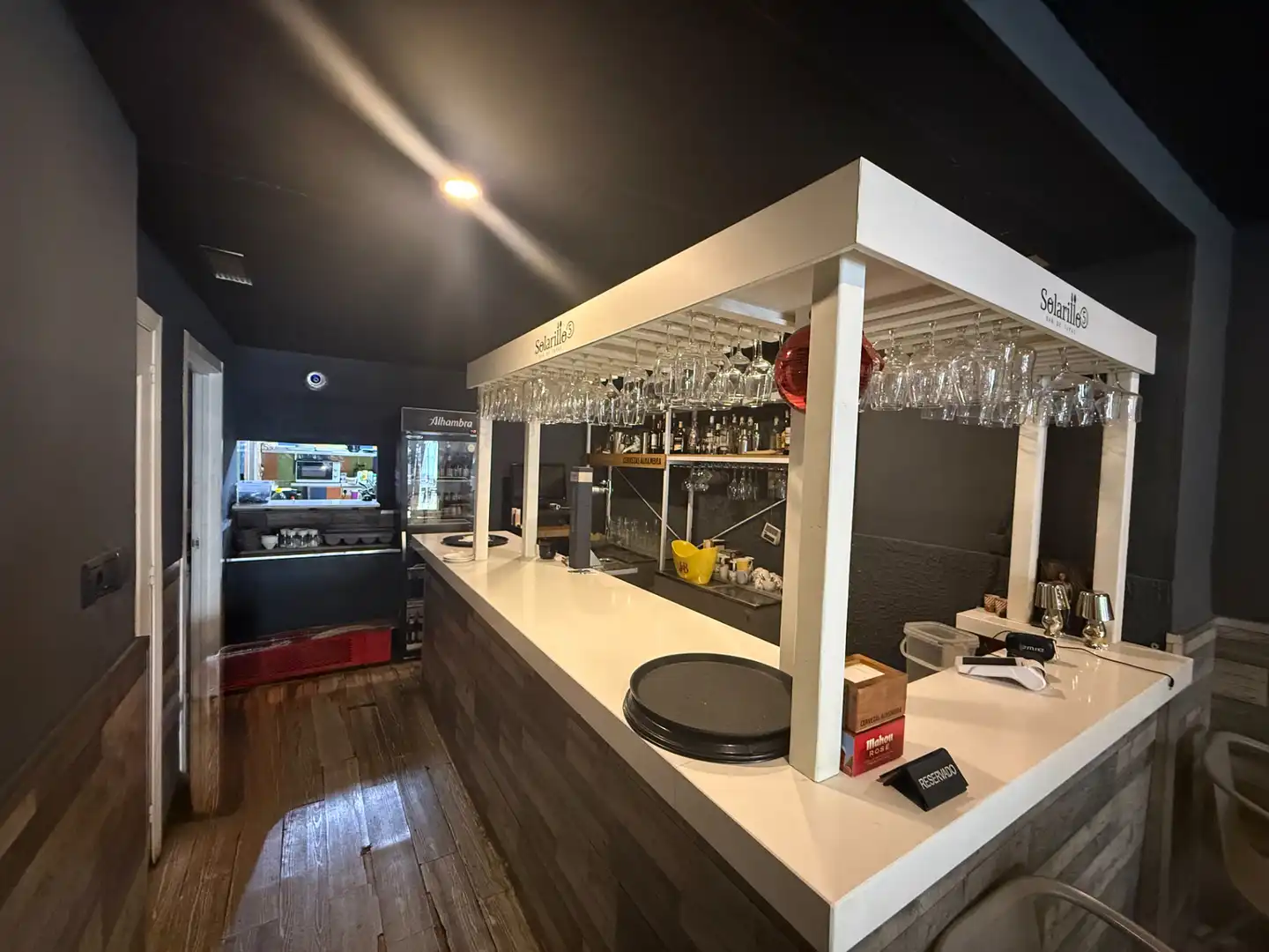 Local en traspaso en Granada con Aire acondicionado, Parquet y Terraza