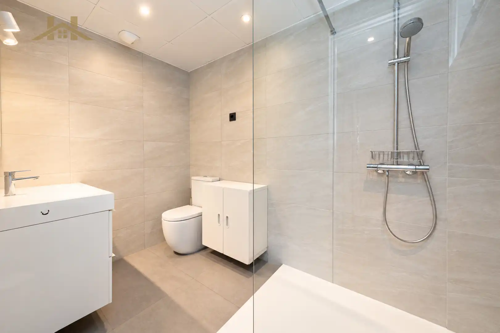 Bathroom of Flat for sale in Dehesa Vieja - Puente Cultural