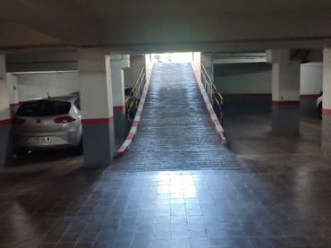 Individual con ascensor en venta en Passeig de Pere III