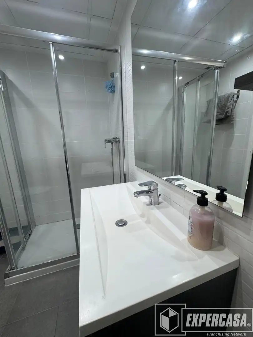 Baño de Piso en venta en Beniparrell con Aire acondicionado, Parquet y Amueblado