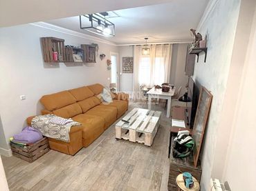 Appartement avec ascenseur à vendre à Reyes