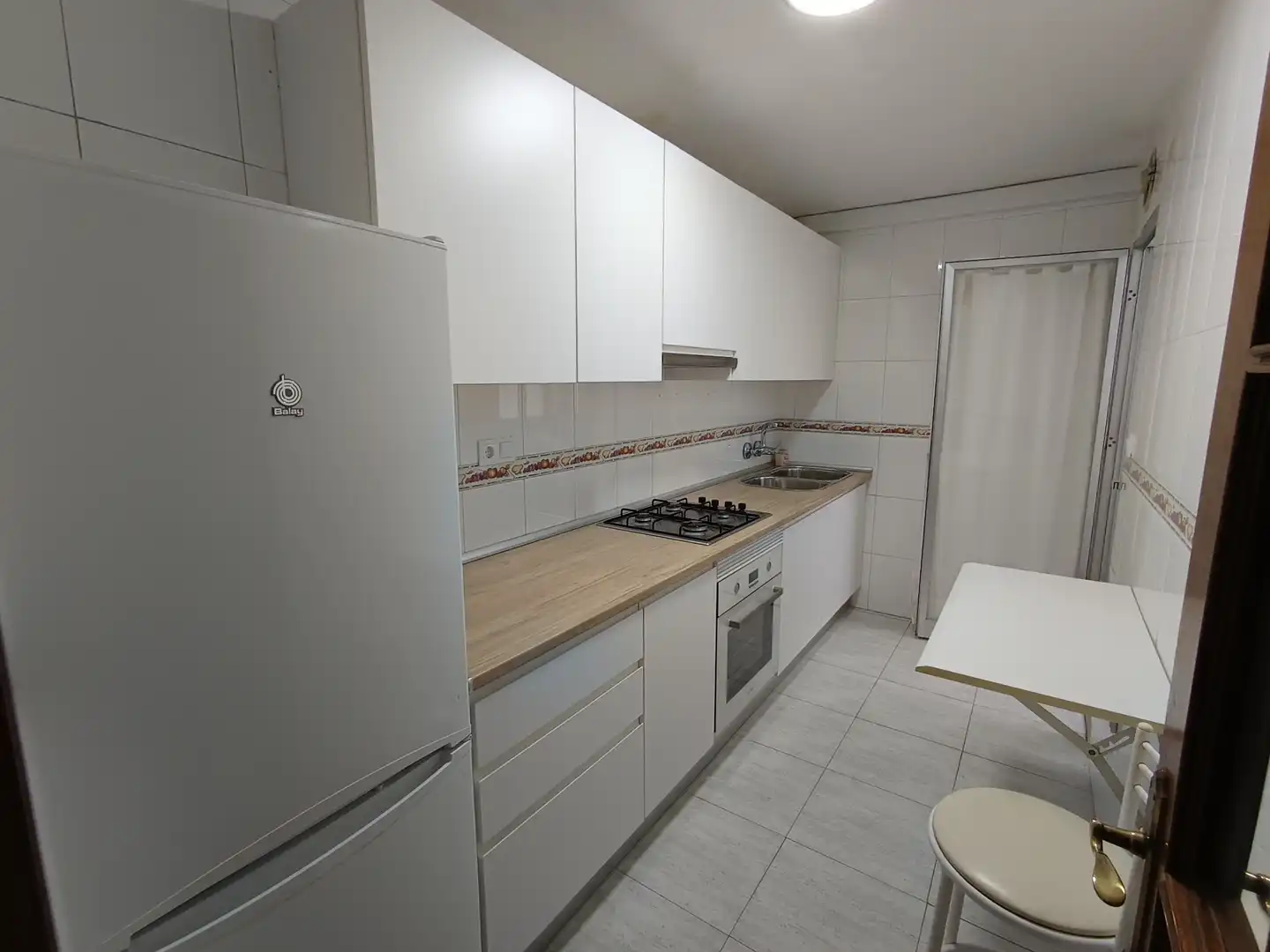 Flat with terrace for sale in Pasaje de Cox