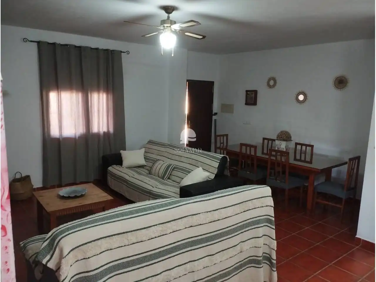Sala de estar de Finca rústica de alquiler en Vélez-Málaga con Aire acondicionado, Jardín privado y Terraza