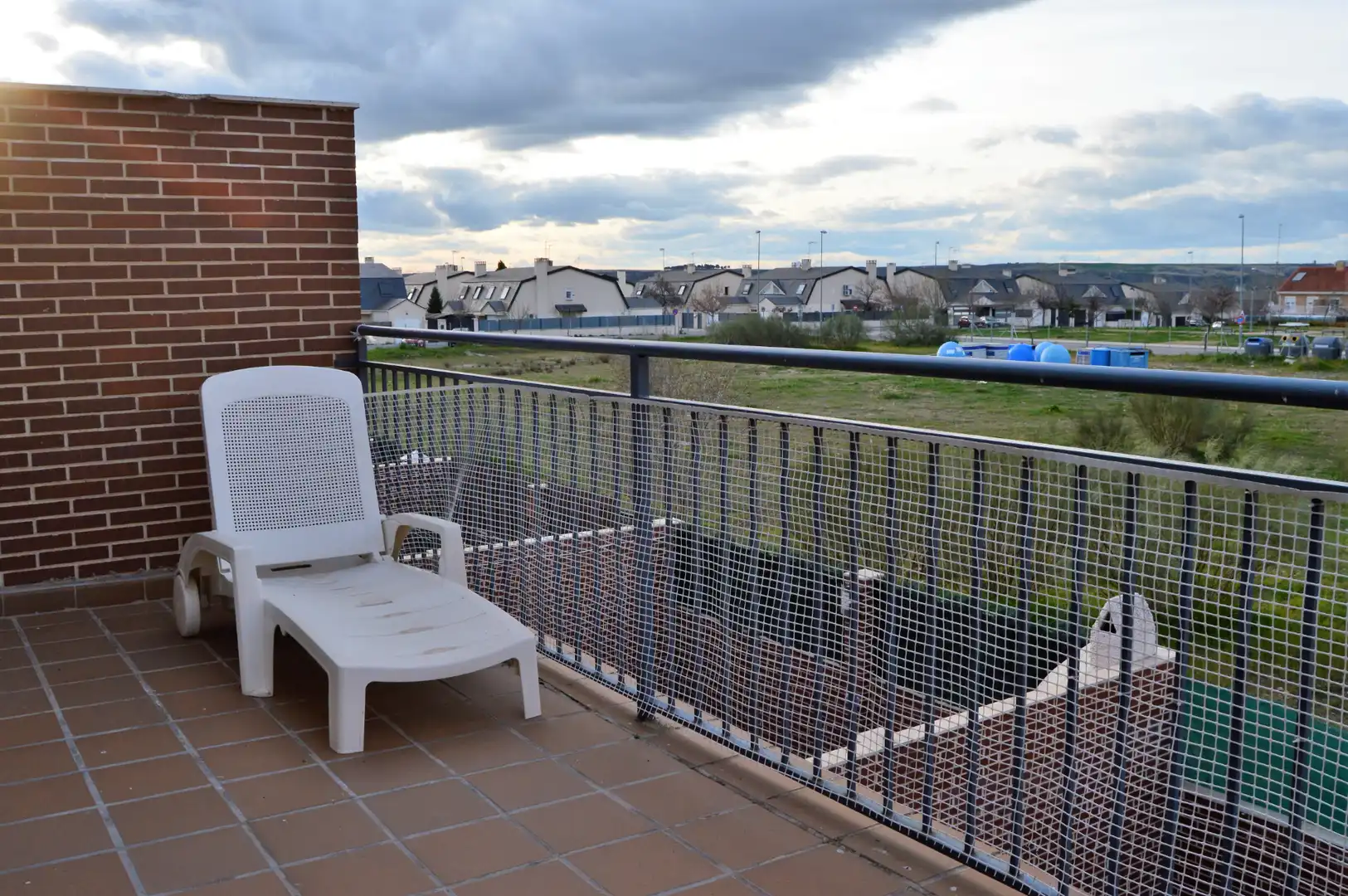Terrasse von Einfamilien-Reihenhaus zum Verkauf in Aranjuez mit Klimaanlage, Heizung und Terrasse