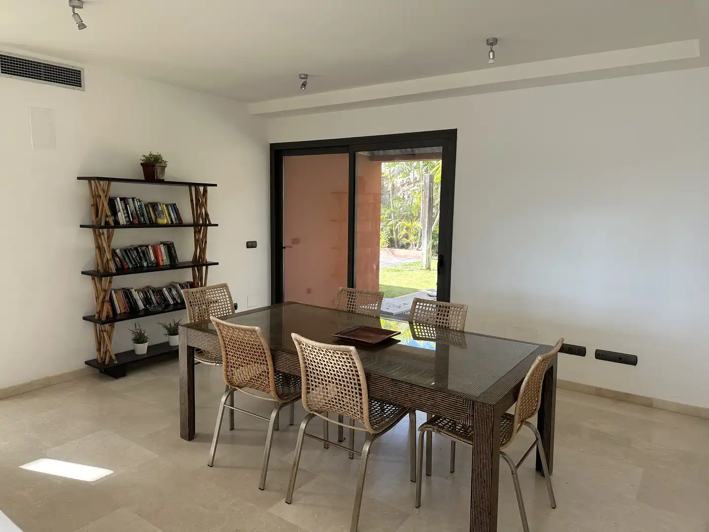 Dining room of Houses for sale in San Bartolomé de Tirajana  with Air Conditioner, Private garden and Parquet flooring