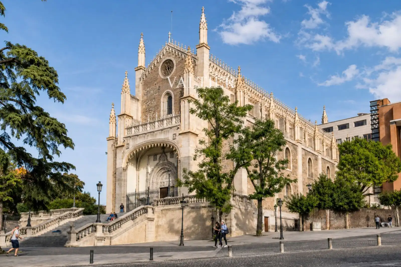 Flat for rent in Felipe IV, Jerónimos