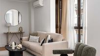Sala d'estar de Dúplex en venda en  Madrid Capital amb Aire condicionat, Calefacció i Terrassa