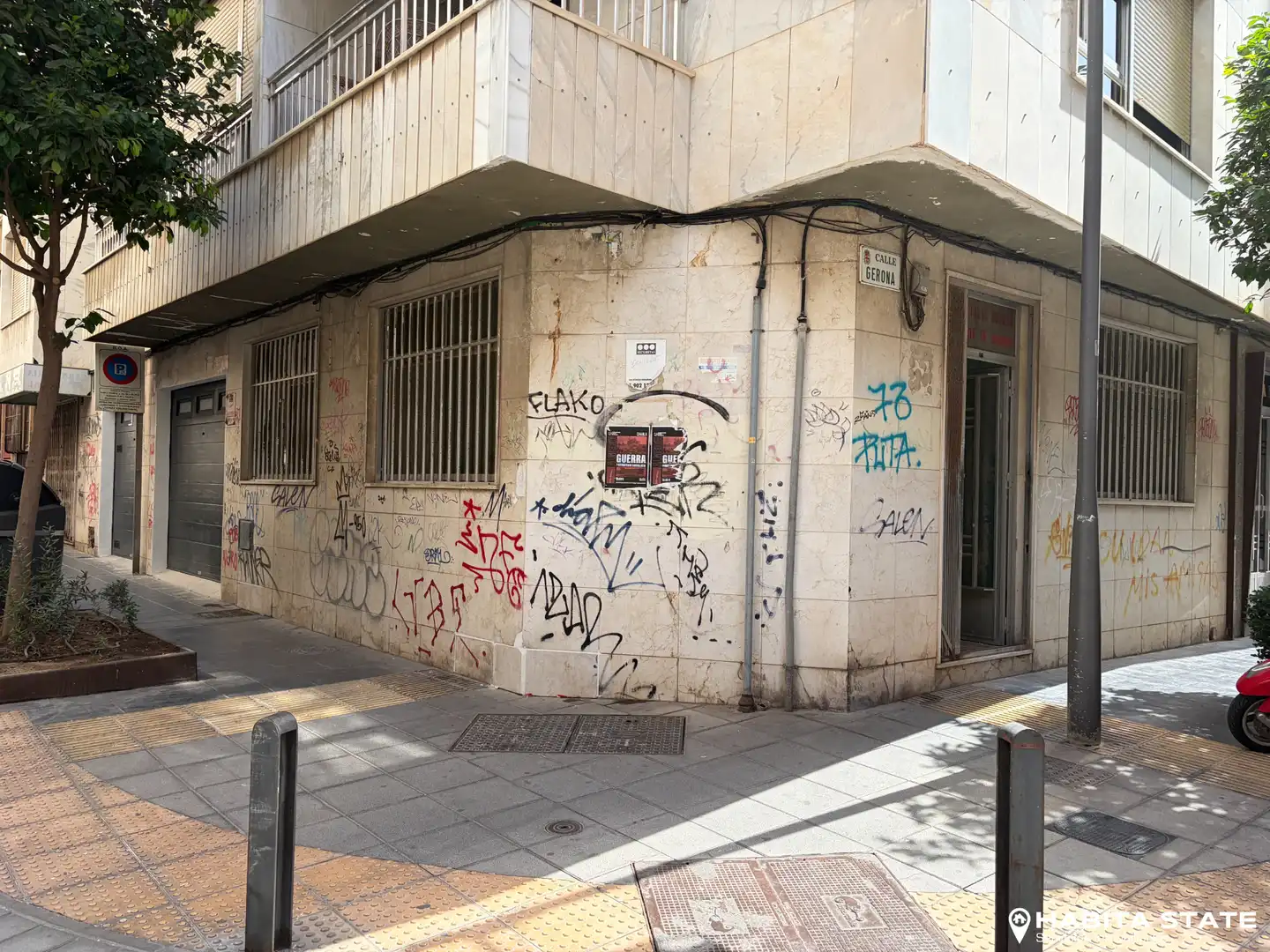 Vista exterior de Local de lloguer en Almería