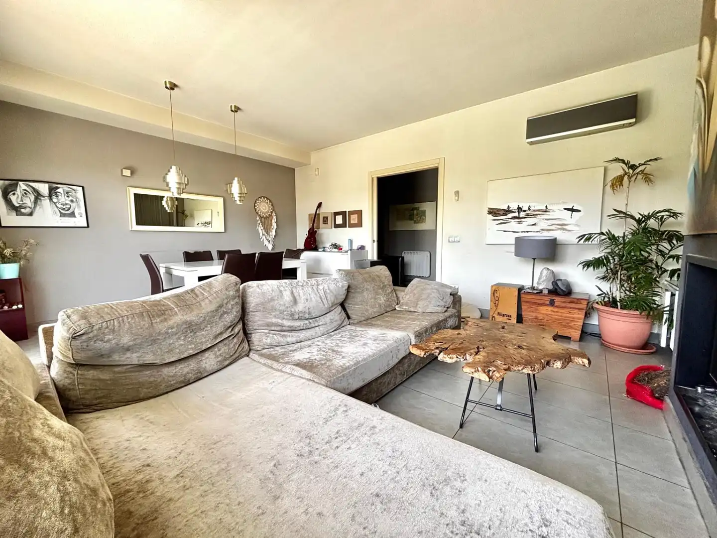 Wohnzimmer von Haus oder Chalet zum Verkauf in Pineda de Mar mit Klimaanlage, Privatgarten und Terrasse