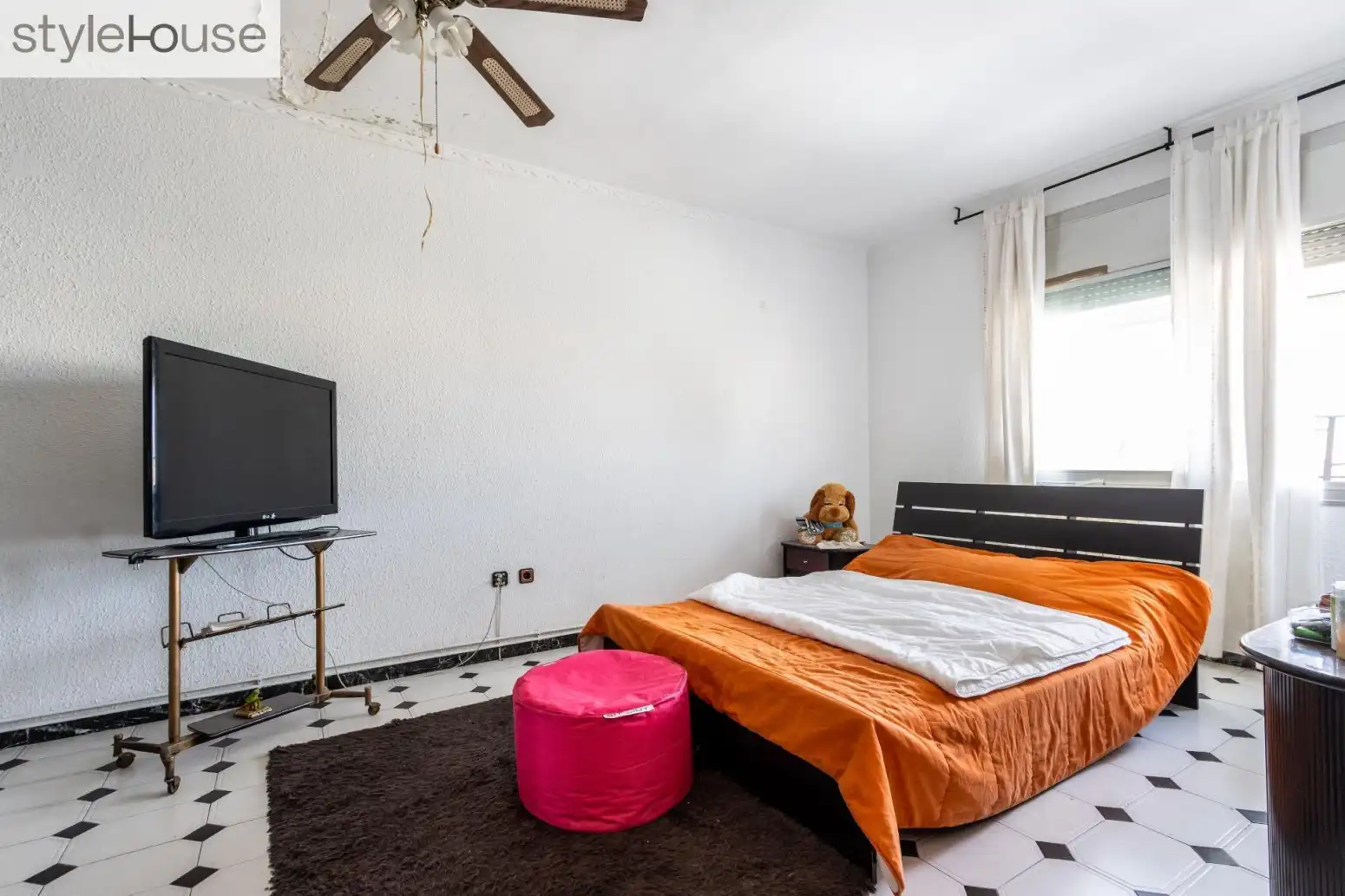 Bedroom of Houses for sale in Terrassa  with Parquet flooring, Terrace and Storage room