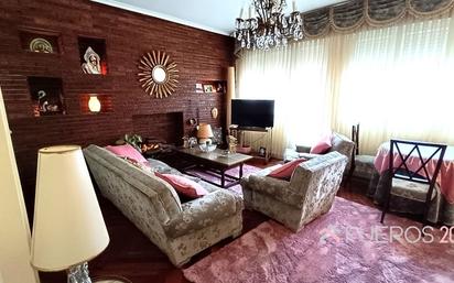 Sala d'estar de Pis en venda en Barakaldo  amb Aire condicionat, Calefacció i Terrassa
