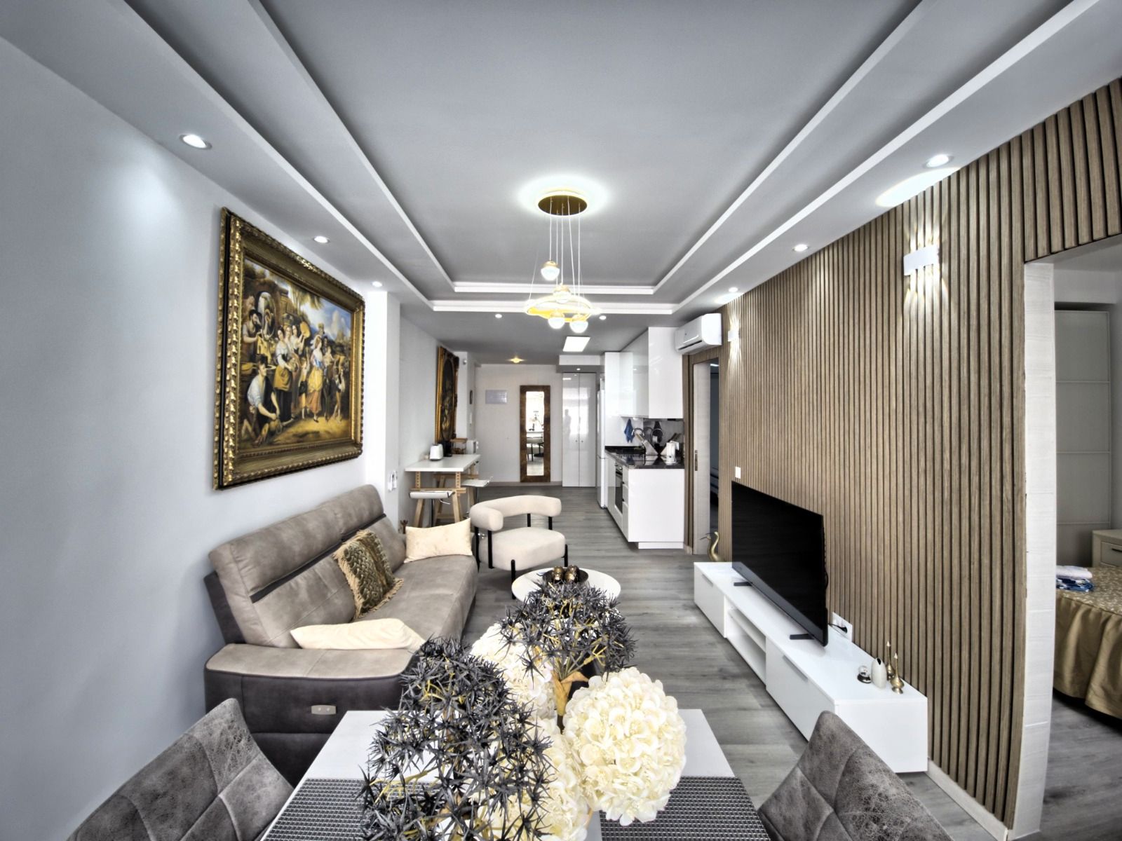 Sala de estar de Piso en venta en Marbella con Aire acondicionado, Calefacción y Jardín privado